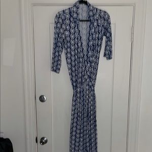 DVF Abigail Wrap Maxi Dress Size 10 Blue Geometric Print